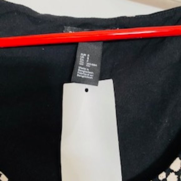 H&M Dresses Red on is size 4 black and white size S brand new with tag. - Picture 2 of 7